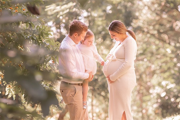 How to Plan the Ultimate Baby Shower: 10 Steps From Invites to Gifts